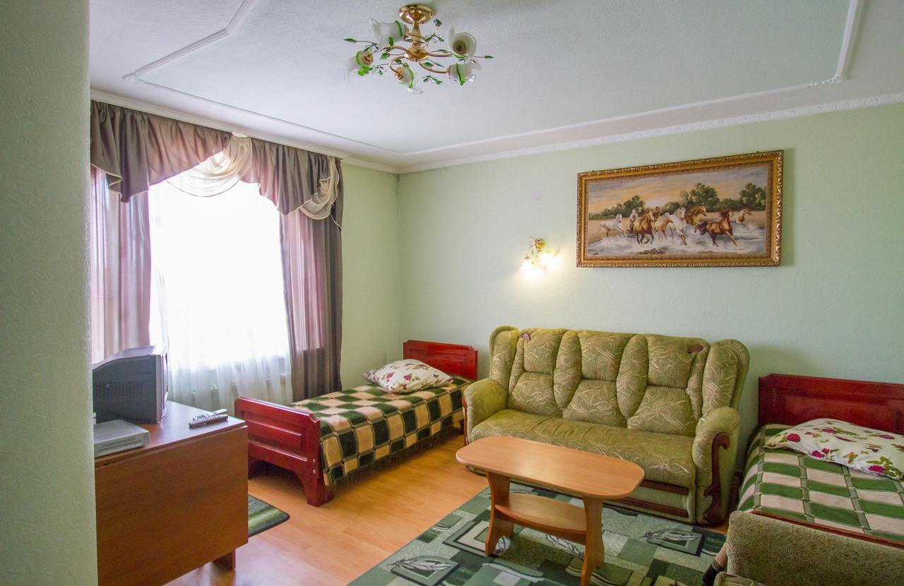 Orysya Hotel Kopychyntsi ภายนอก รูปภาพ