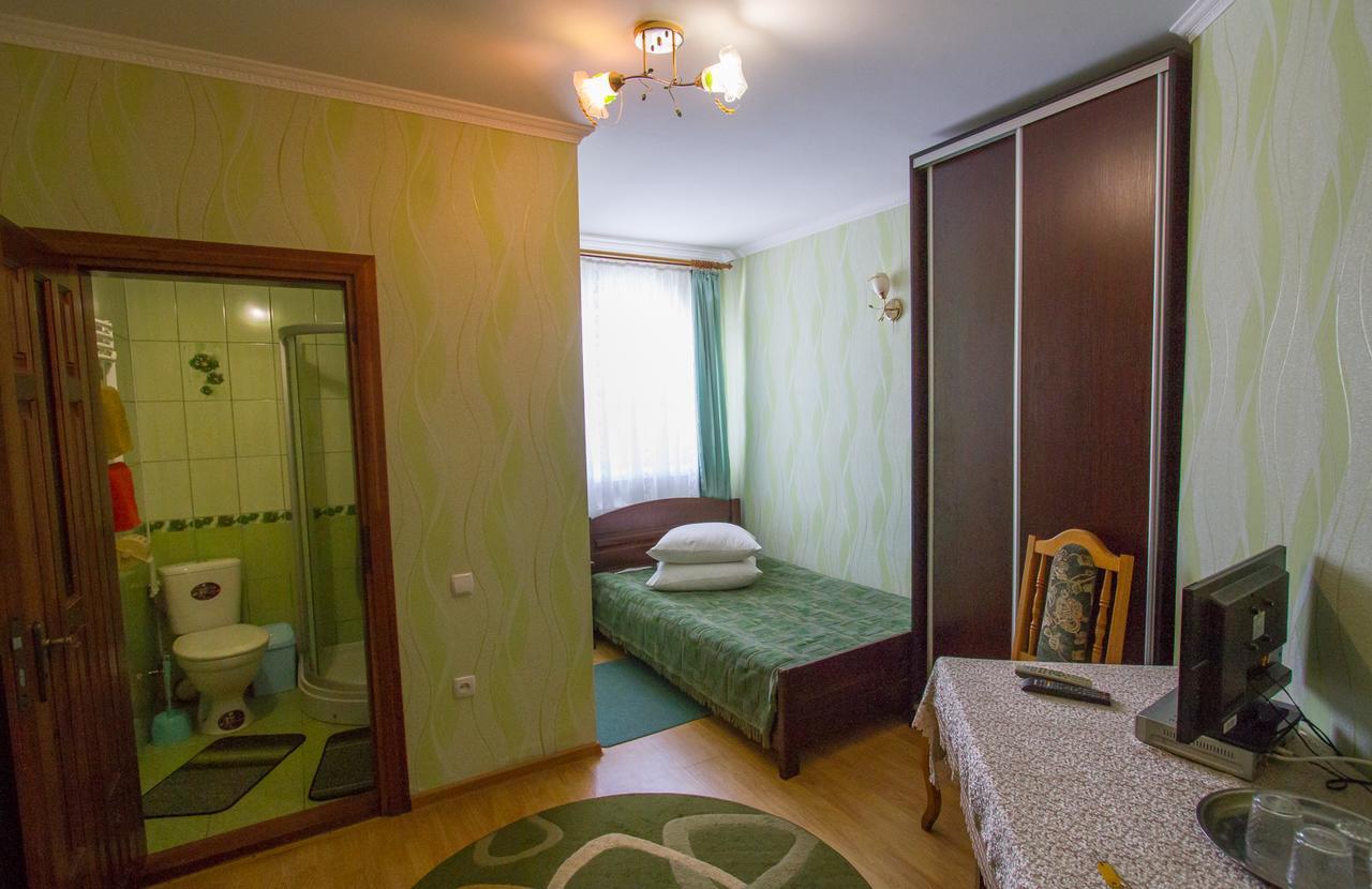 Orysya Hotel Kopychyntsi ภายนอก รูปภาพ